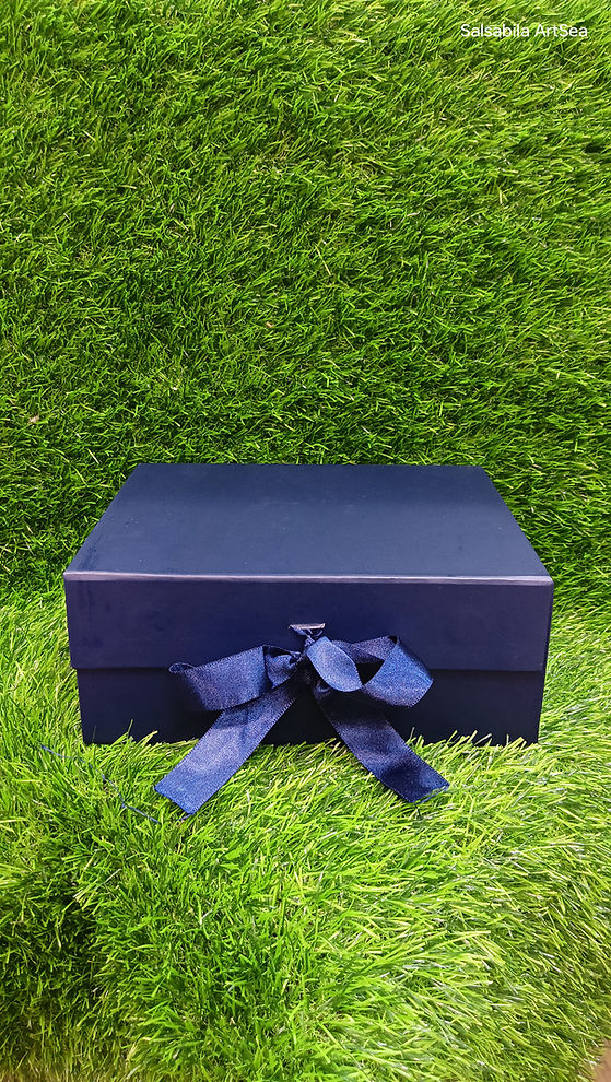 Plain Ribbon Trunk Box collapsing