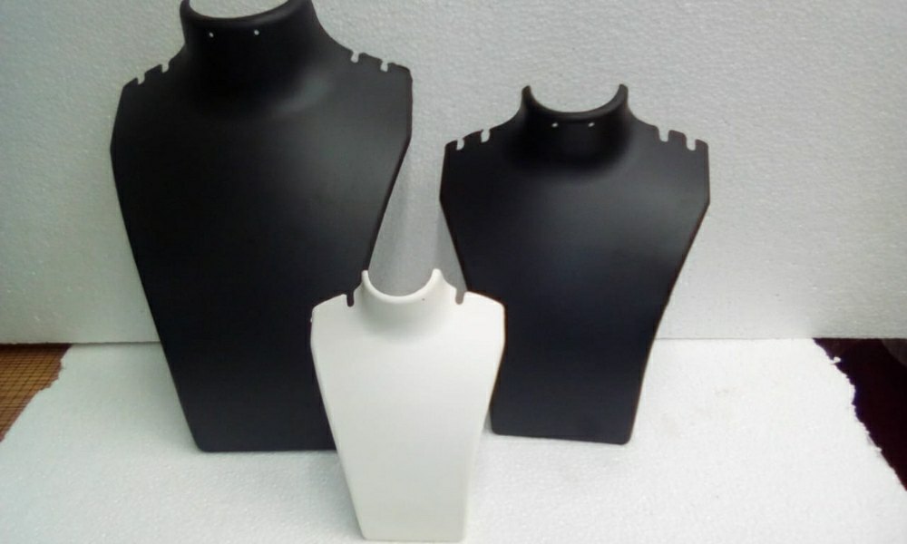 Neck stand for jewelry