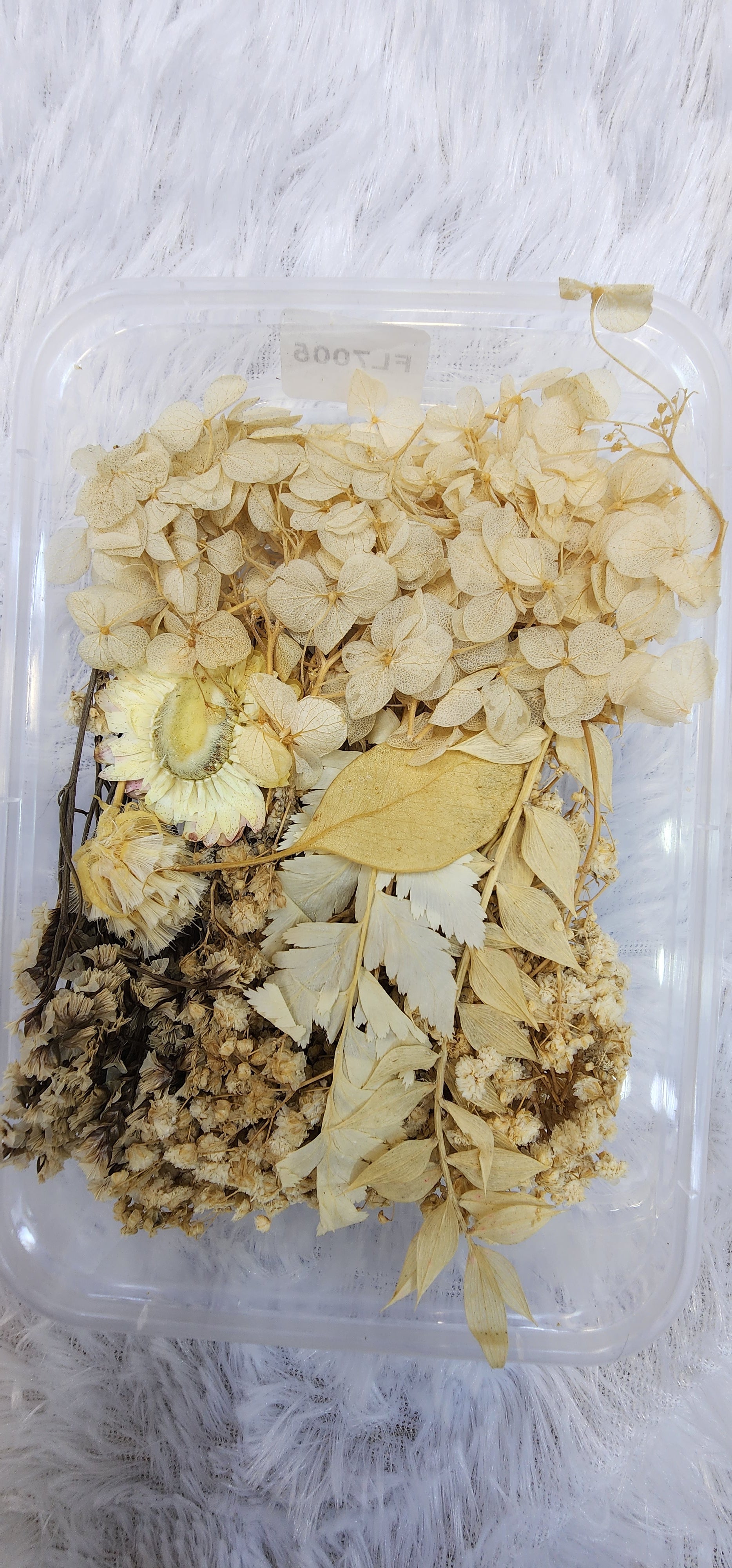 Premium Dried Flower Mix for Resin Art & Bouquet Decoration