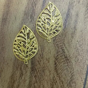 Inside Branch metal leaves