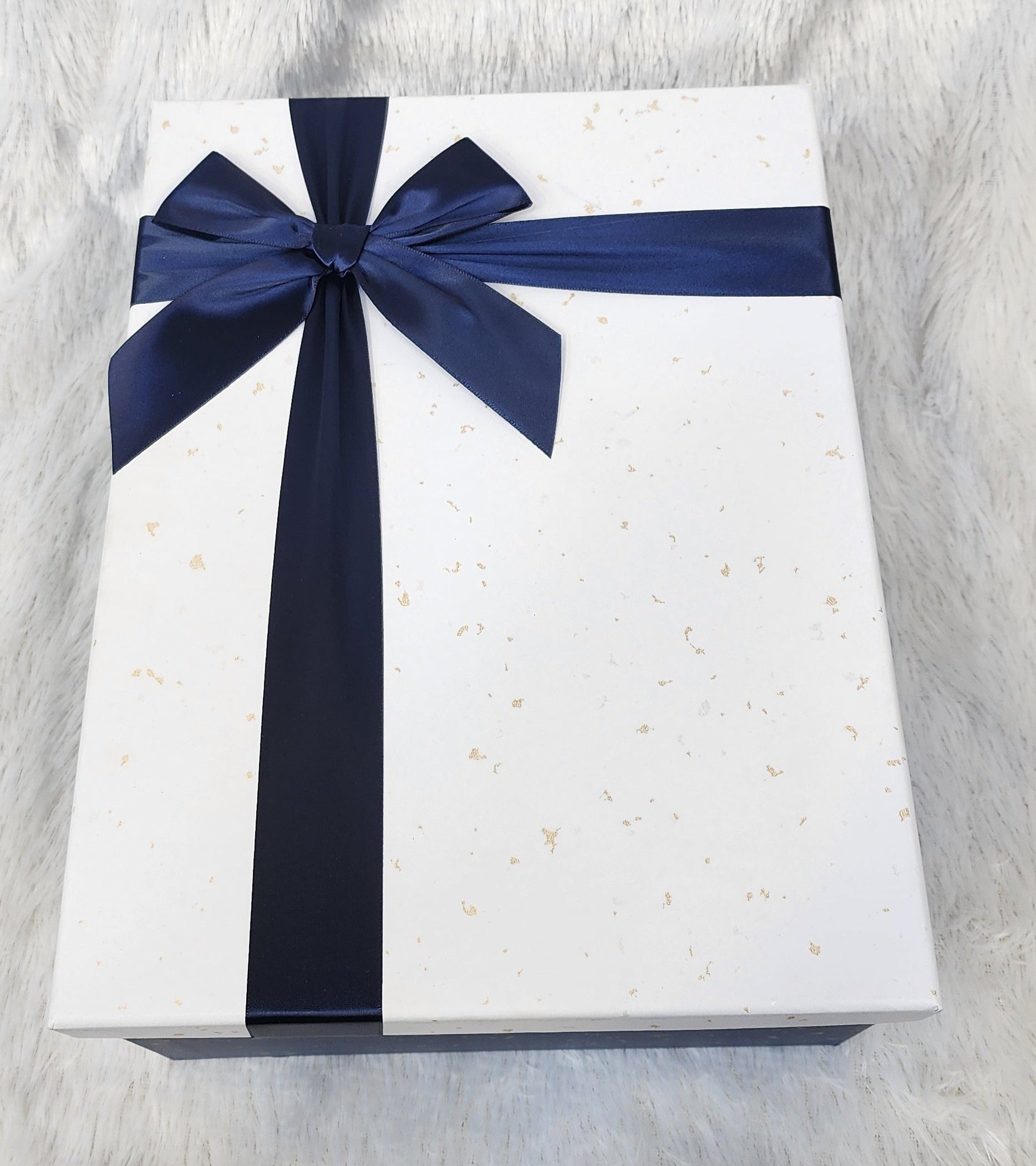 Ribbon bow boxes