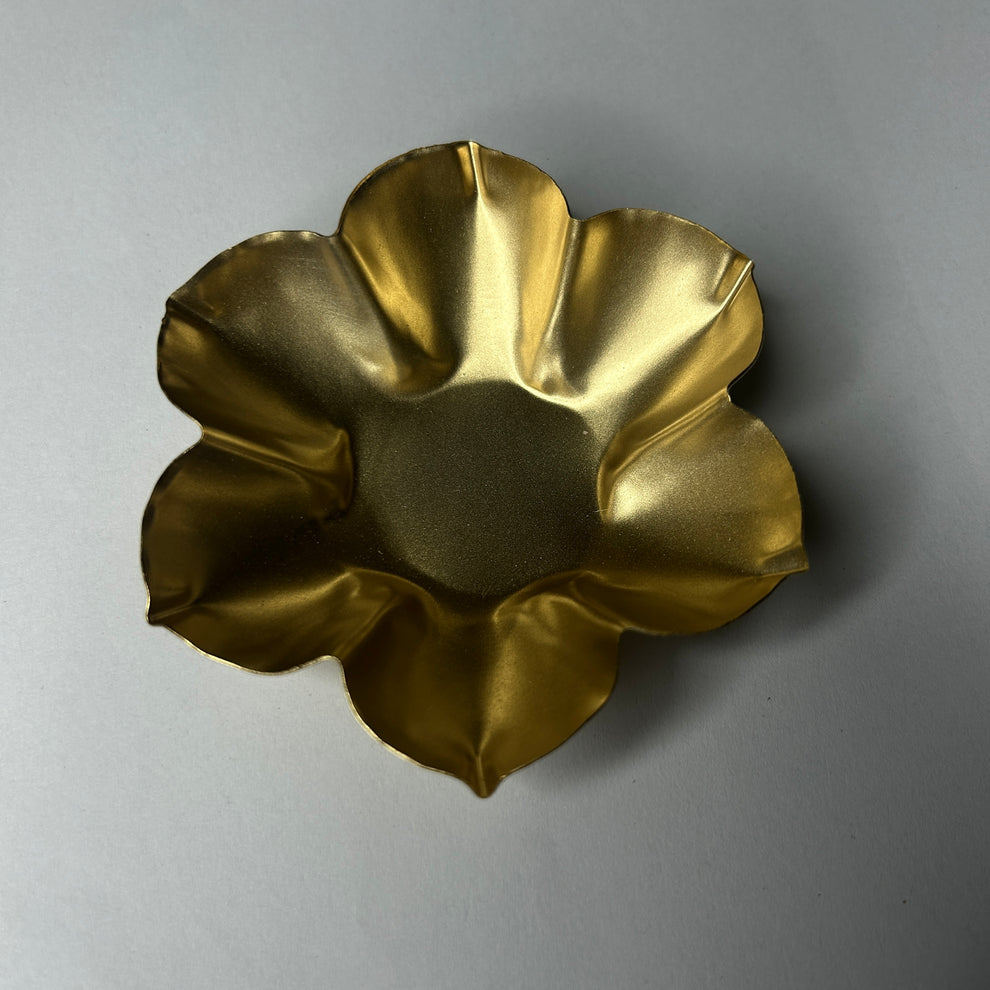 Brass lotus 3 inches metal