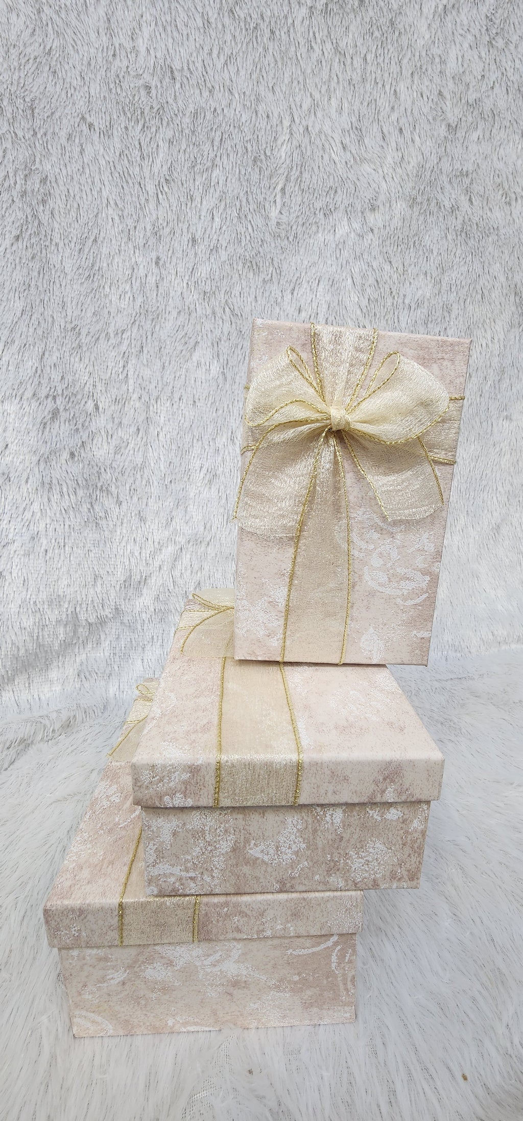 Organza ribbon bow box