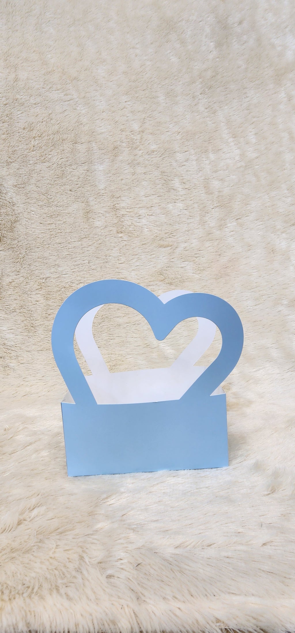 Heart handle paper bag