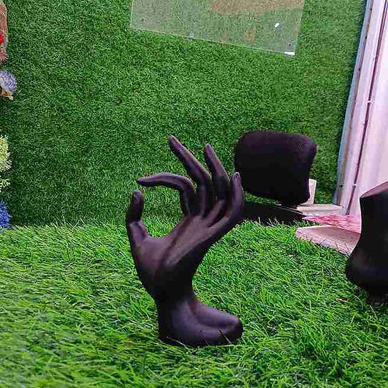 Hand-Shaped Ring Display Stand