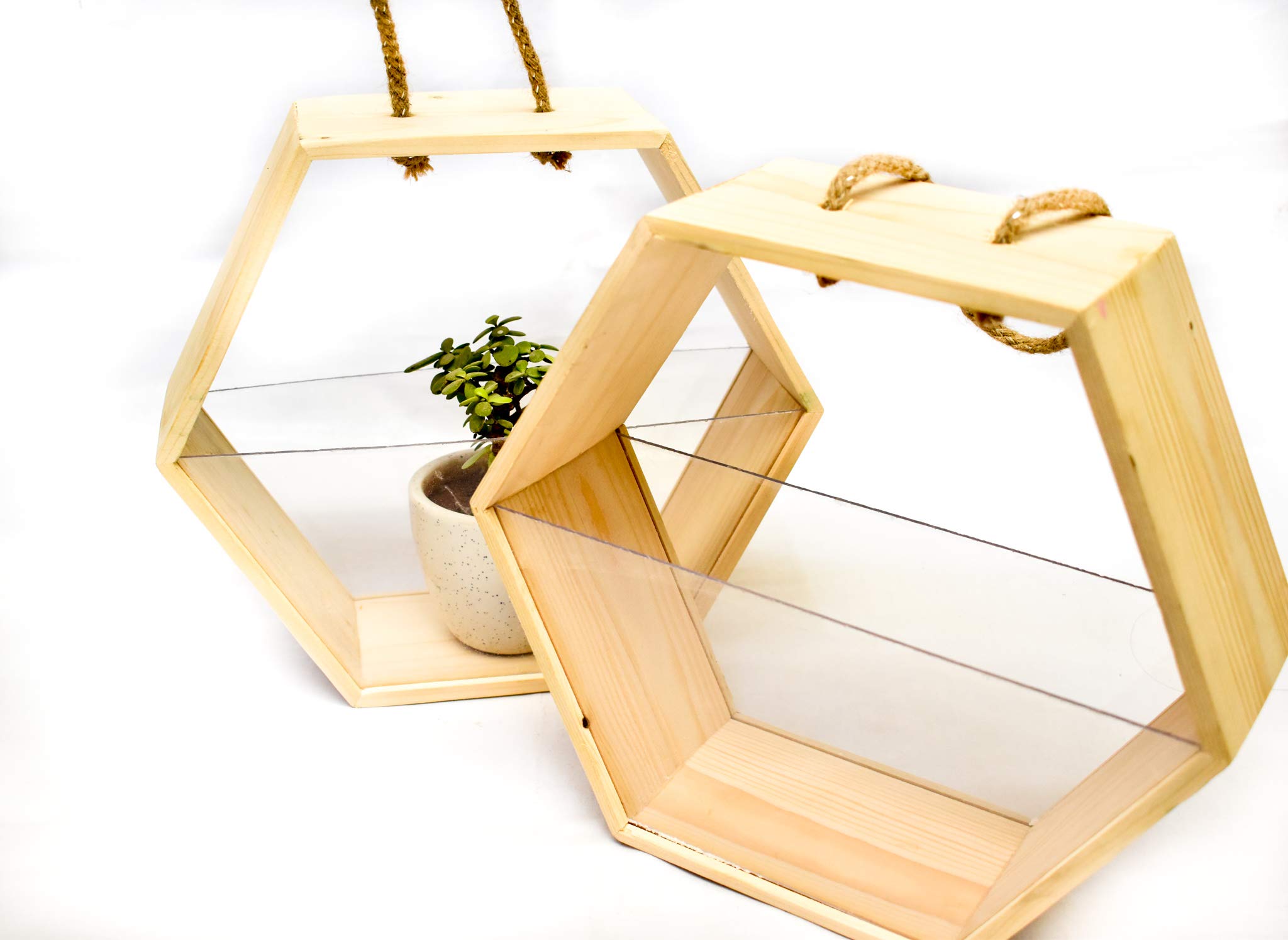 Wooden pinewood basket