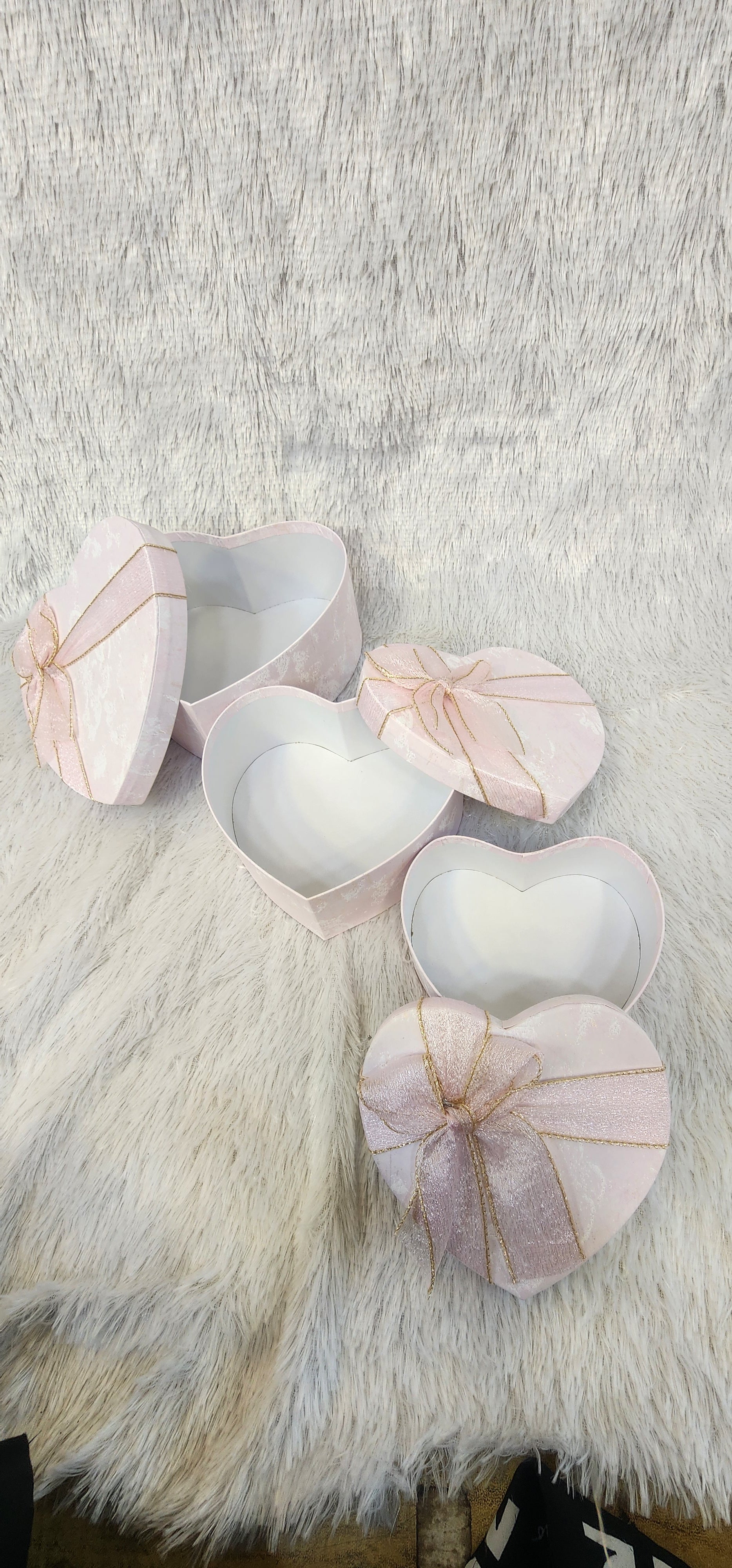 Premium box with Organza ribbon bow