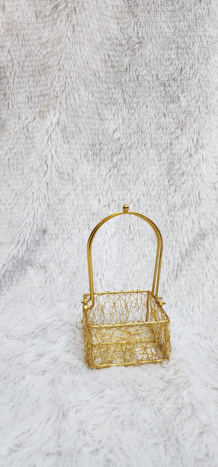 Golden Metal Wire Basket With  Handle.