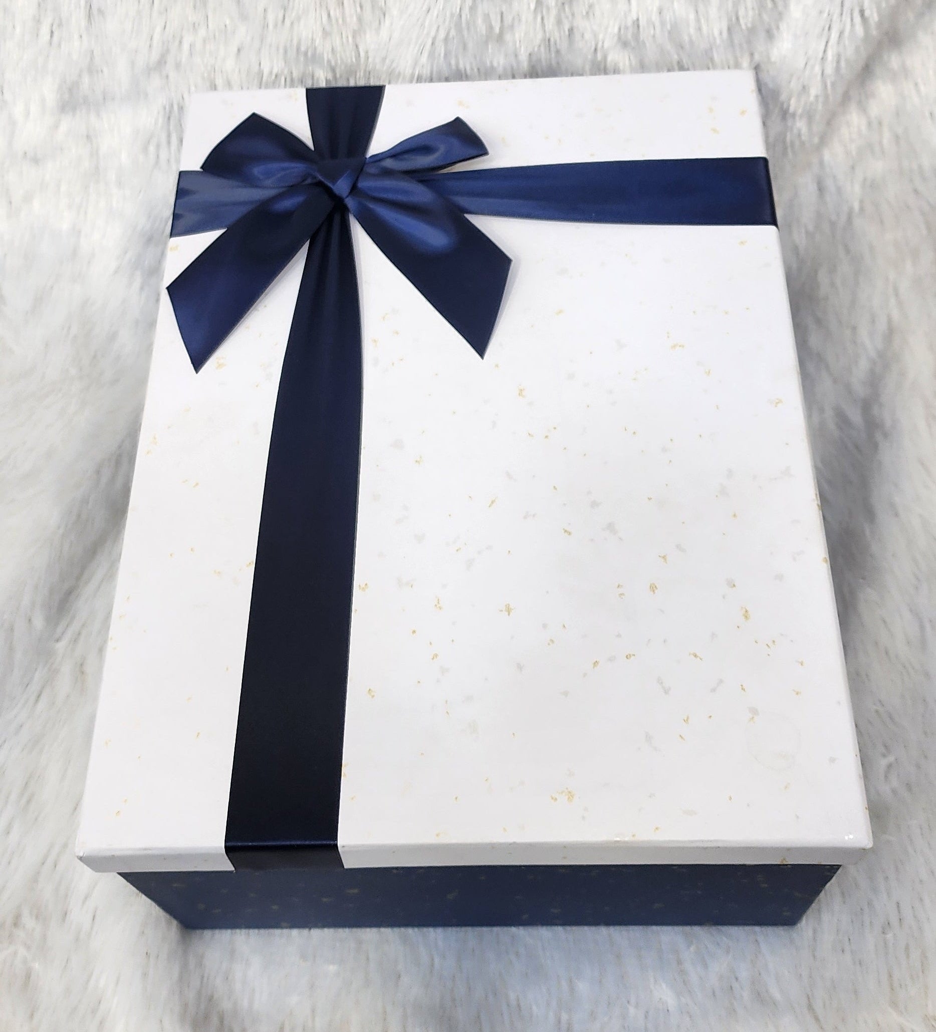 Ribbon bow boxes