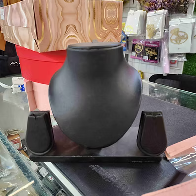 Necklace & earing stand