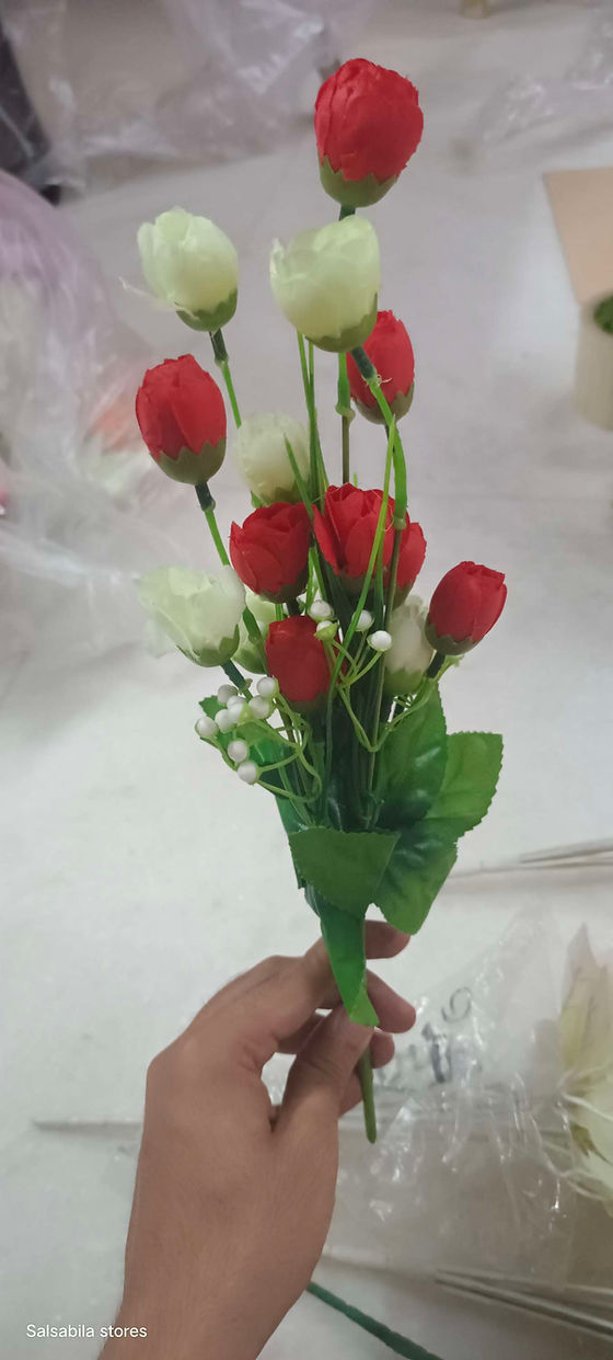 Small roses Lilly bunch