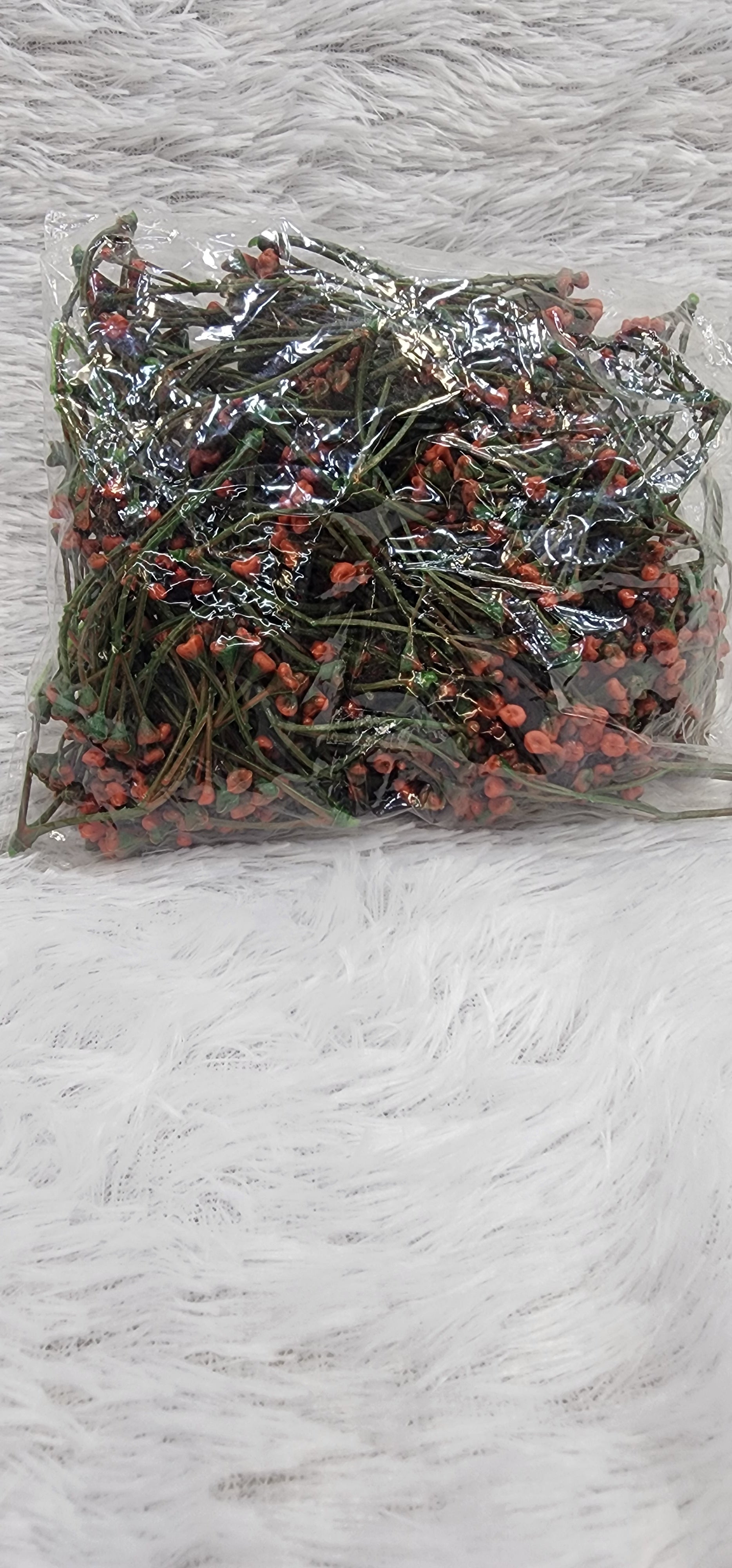 Artificial Red Pip Berry Stems