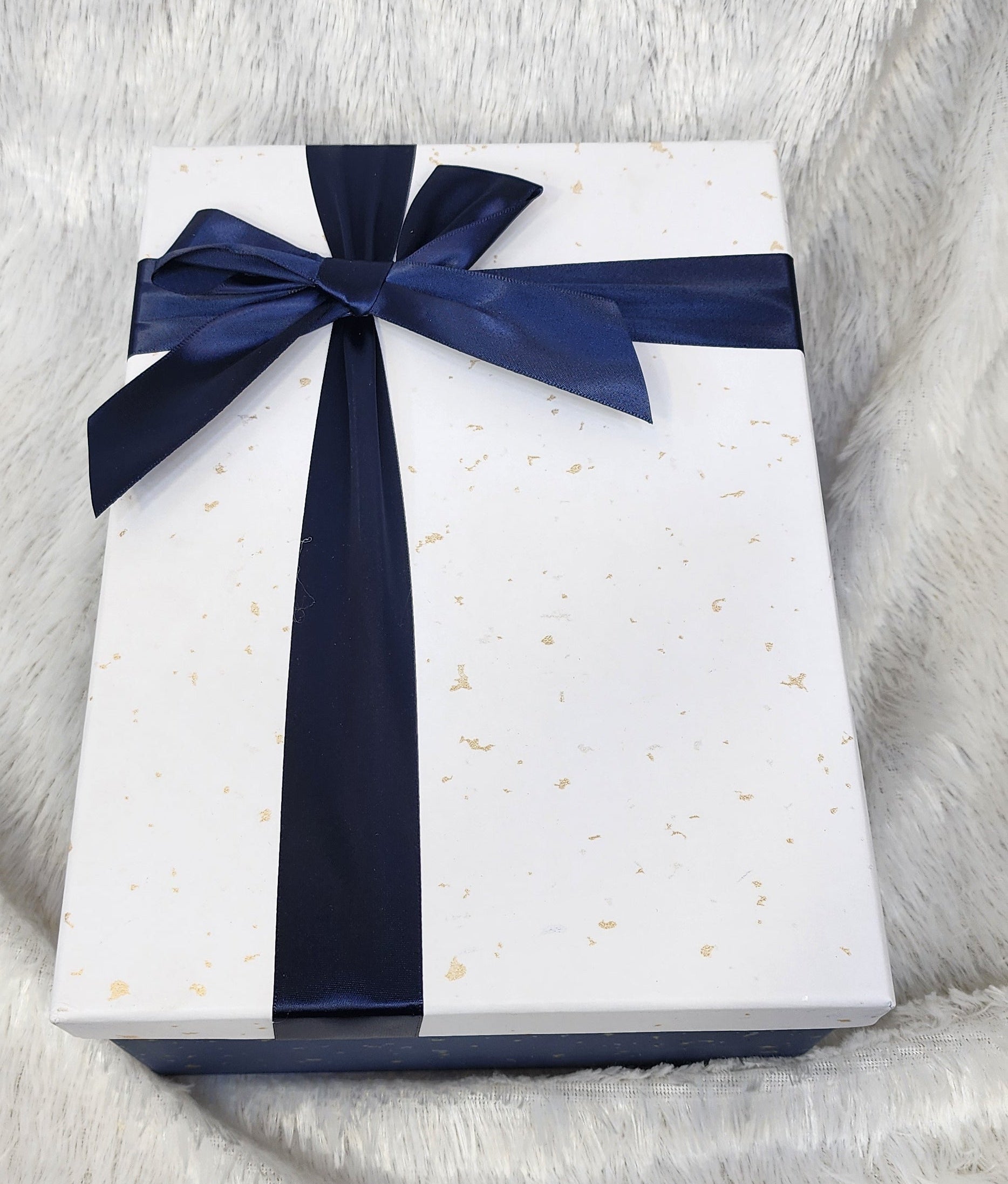 Ribbon bow boxes