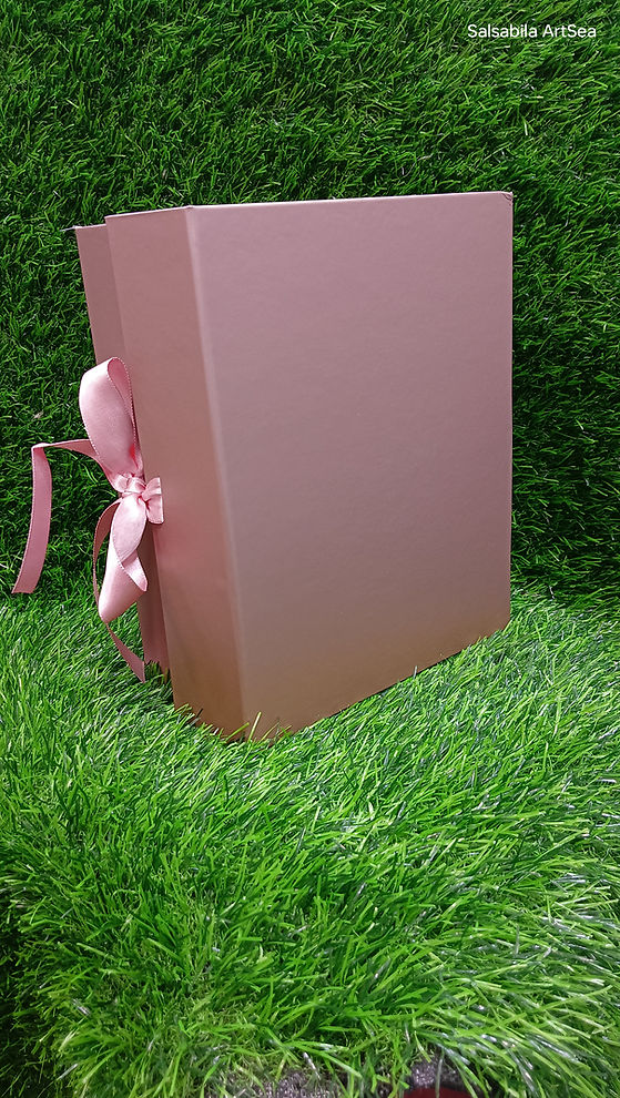 Plain Ribbon Trunk Box collapsing