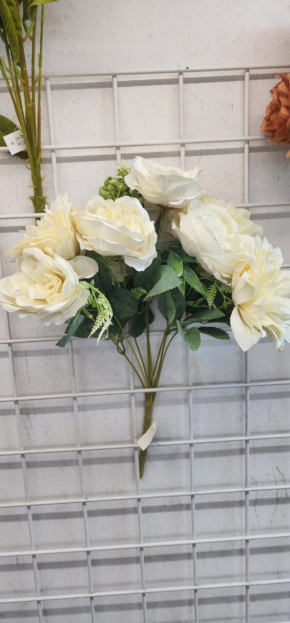 7 head head big rose flower Bunch