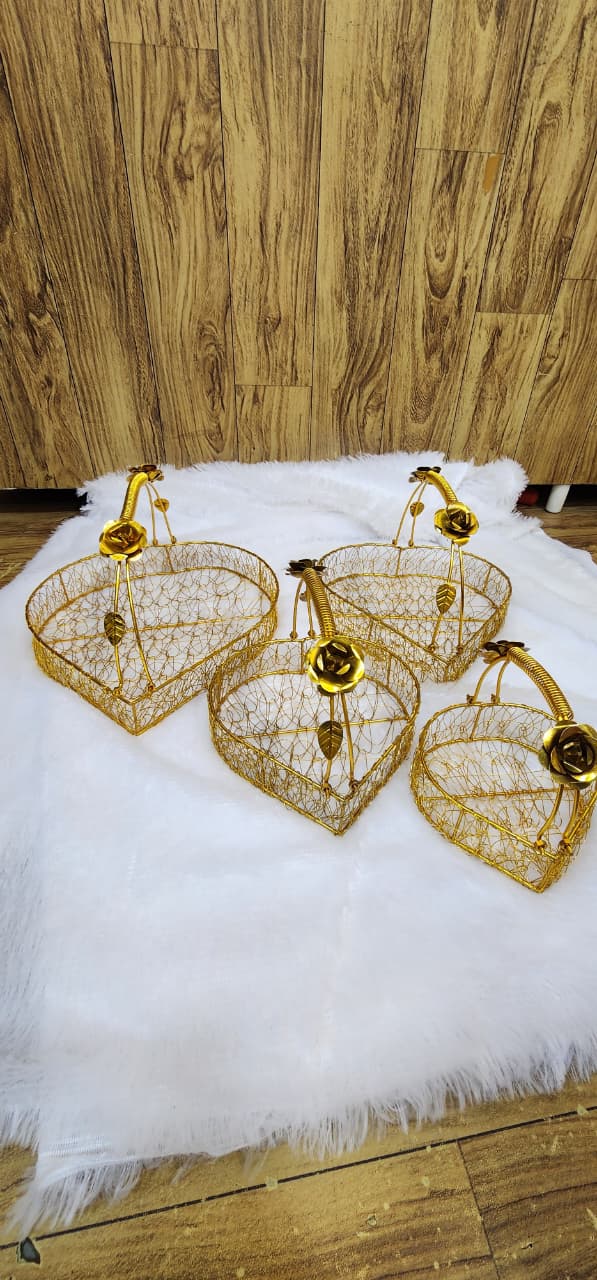 Decorative Gold Metal Wire Hamper Basket