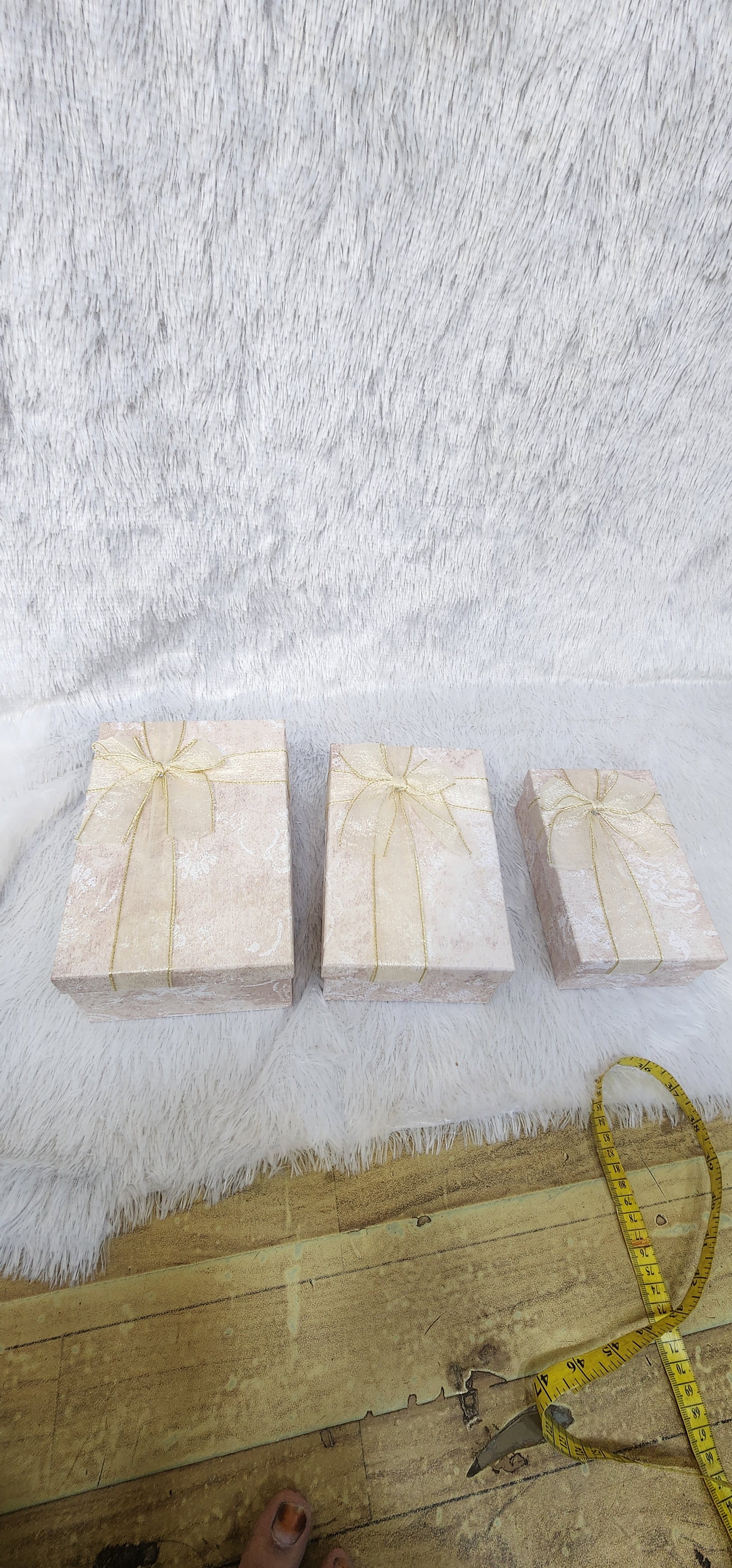 Organza ribbon bow box