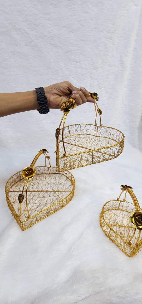 Decorative Gold Metal Wire Hamper Basket