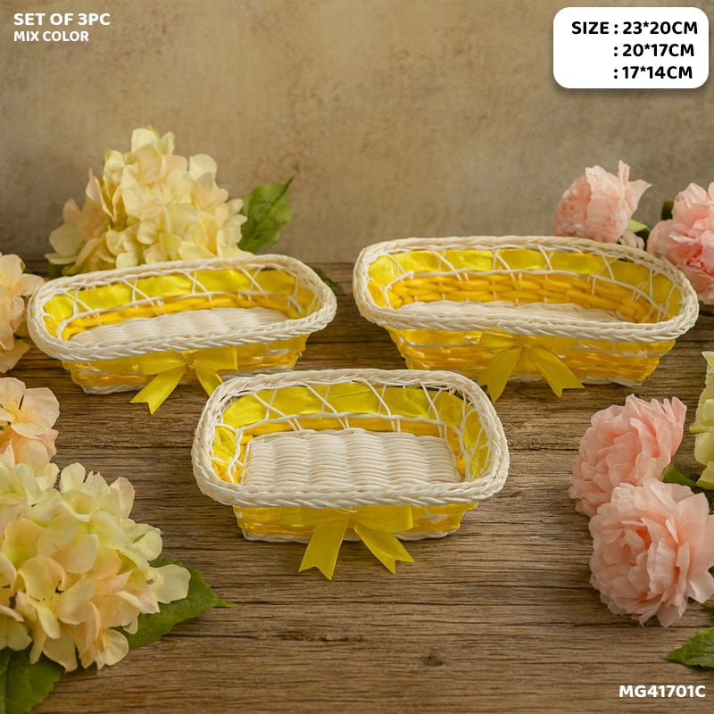 Woven Rectangle Basket With Ribbon