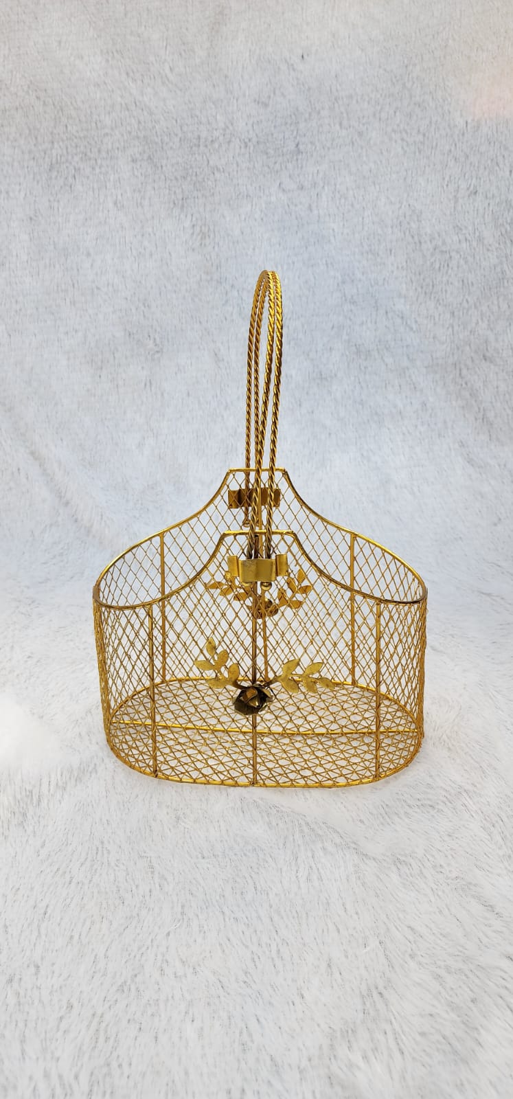 Golden Metal Wire Gift Hamper Basket with Handle