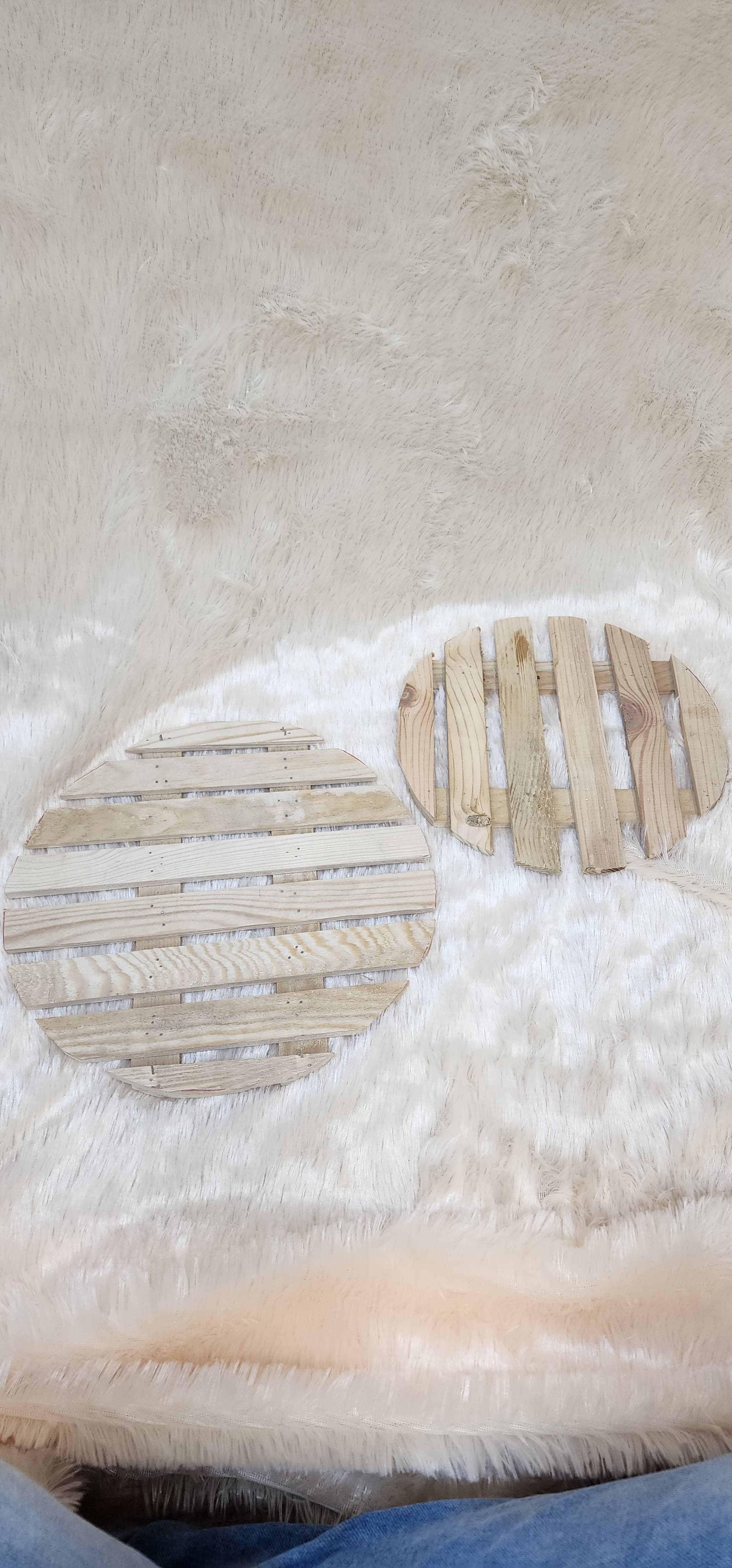 Circular wooden tray
