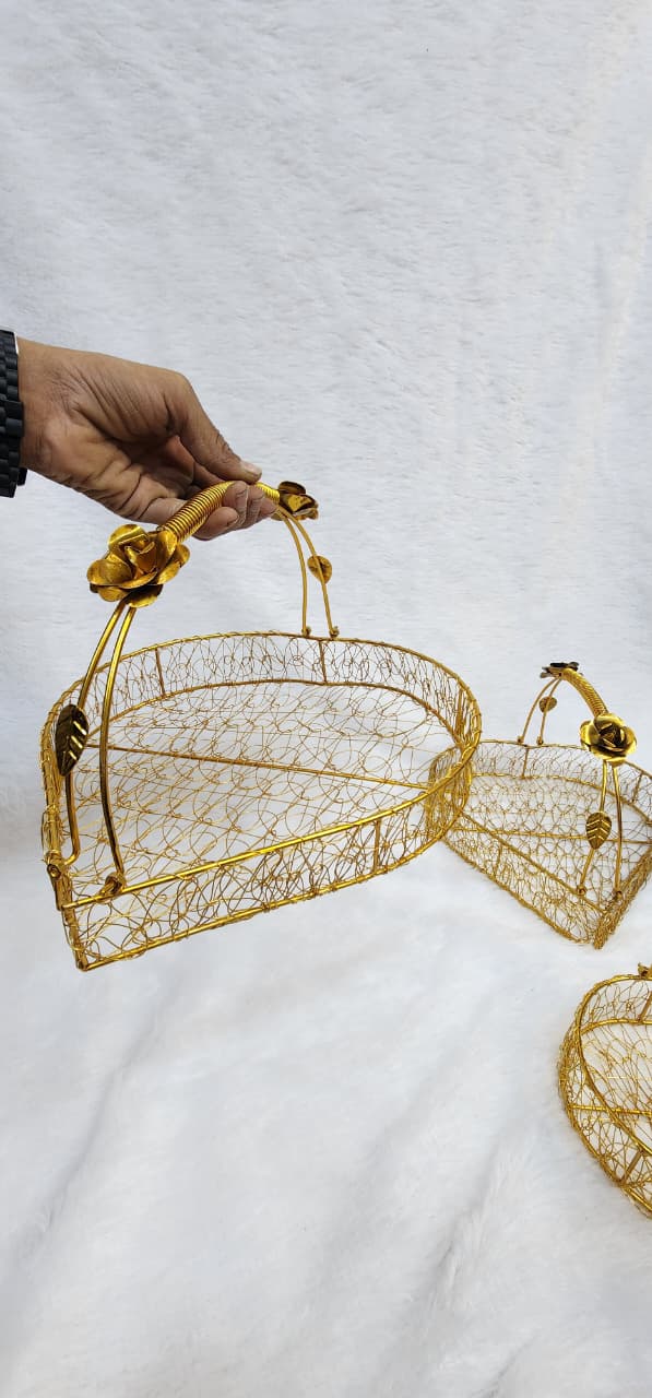 Decorative Gold Metal Wire Hamper Basket