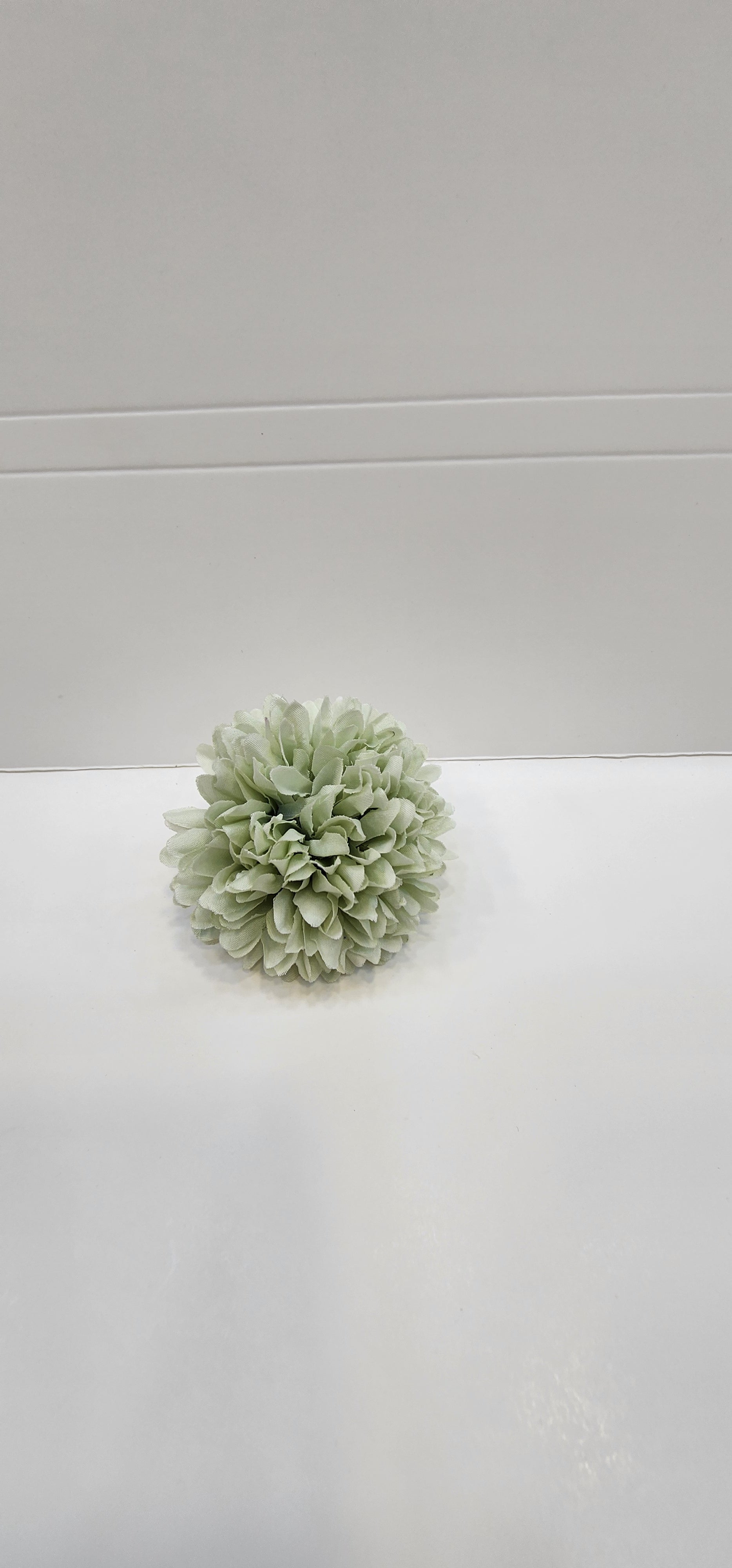 Pom pom flower for decoration