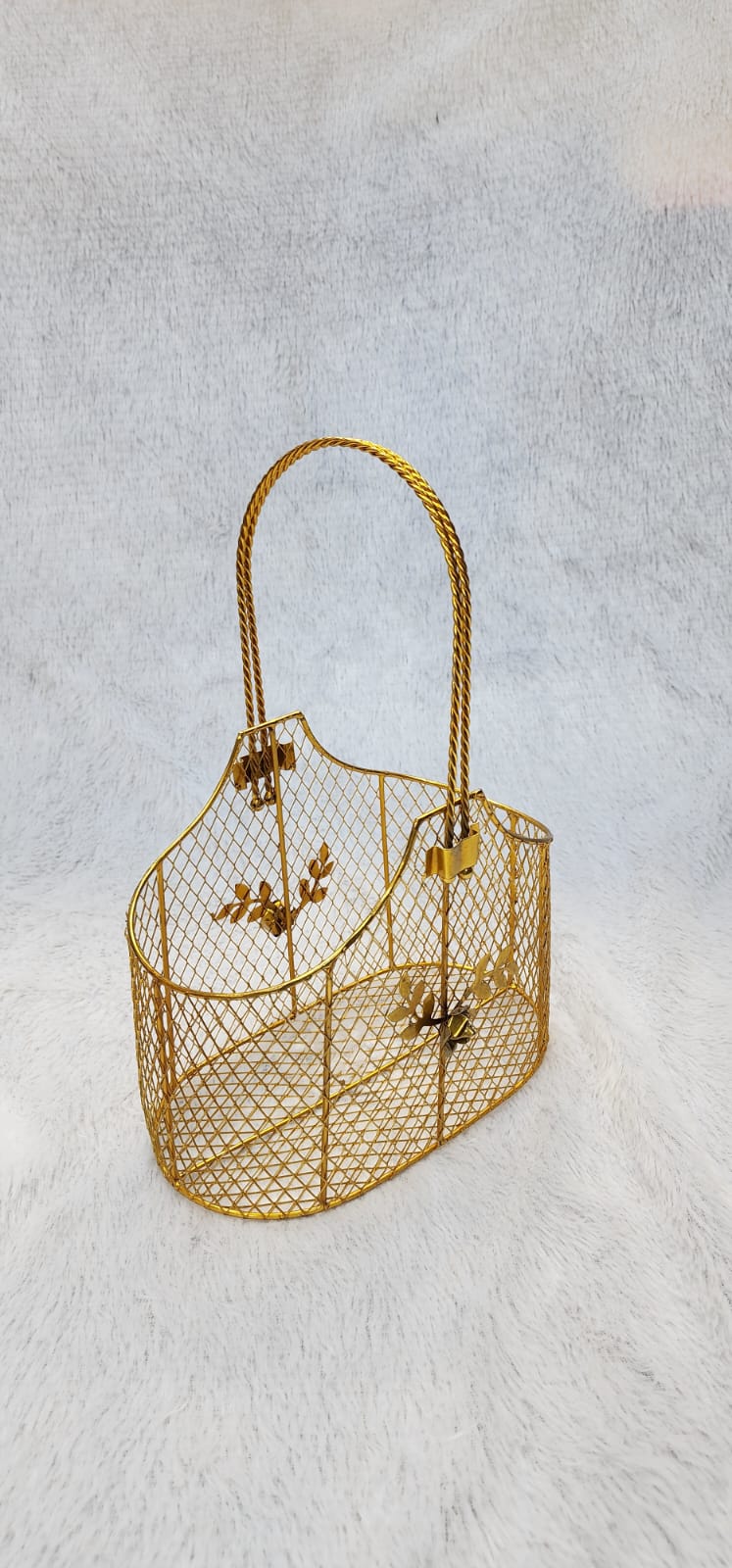 Golden Metal Wire Gift Hamper Basket with Handle