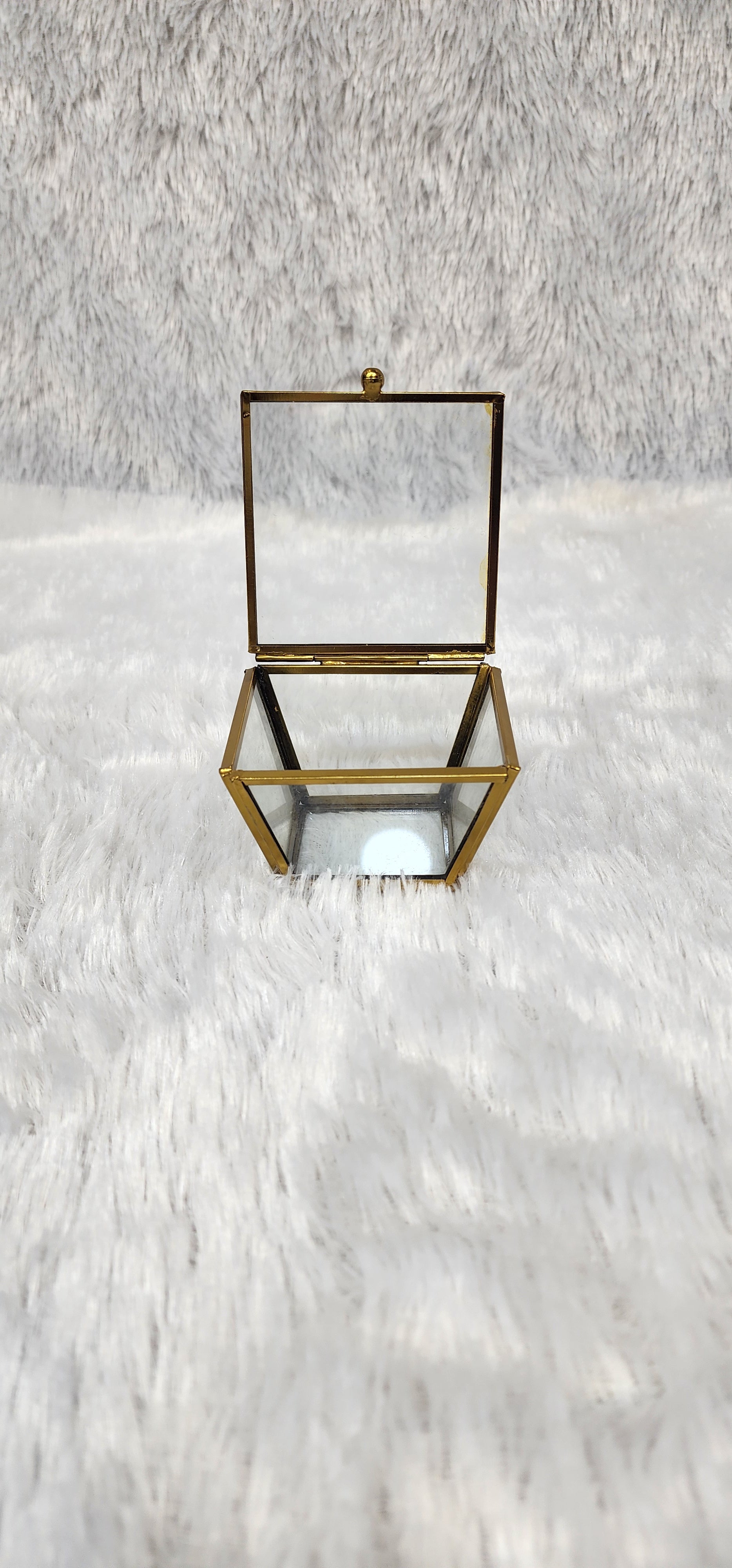 Gold Geometric Glass Ring Box