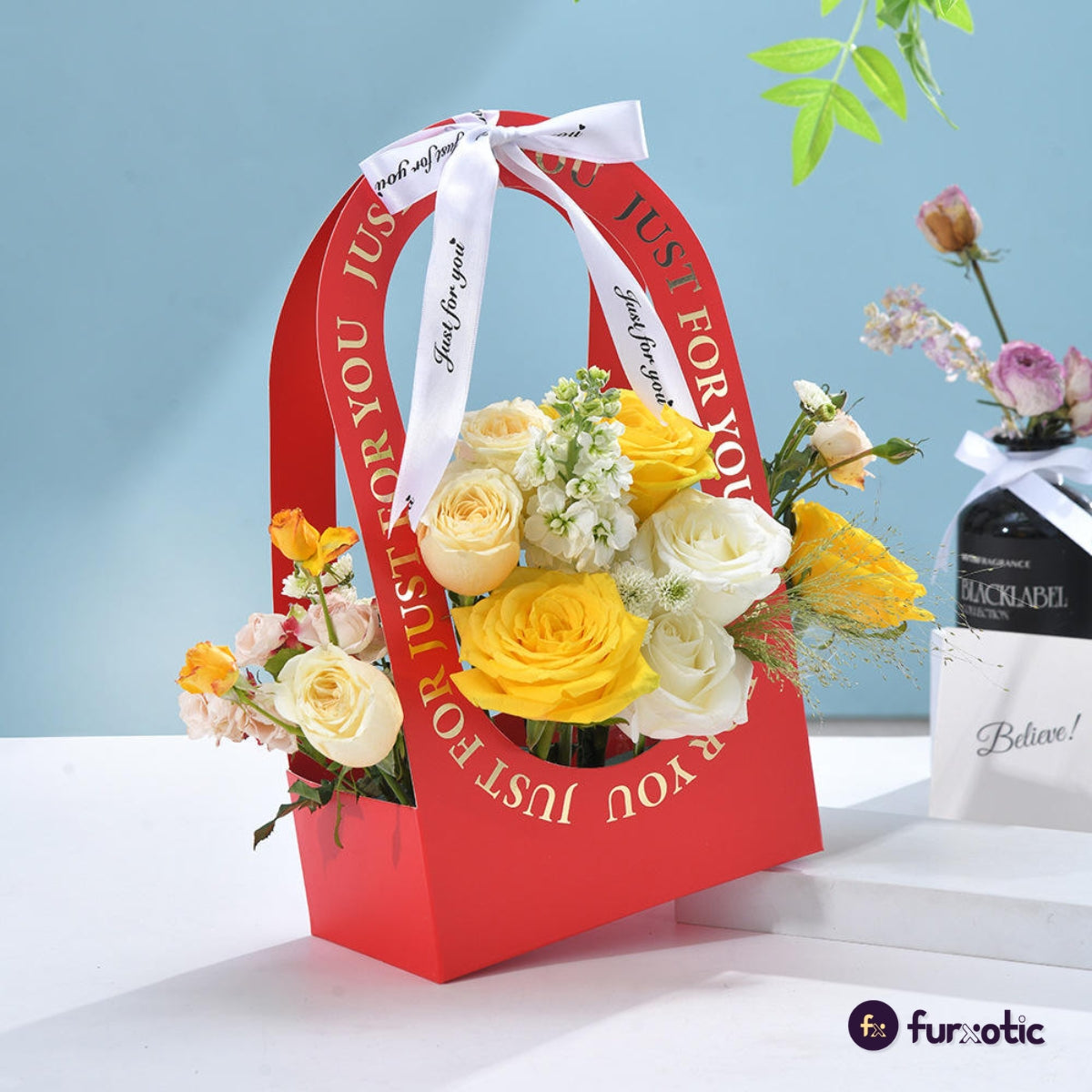 【Just for you bag 】Simple hollow hand-held flower basket paper